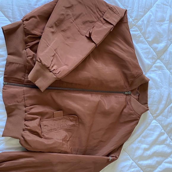 Bomber jacket - Picture 2 of 2